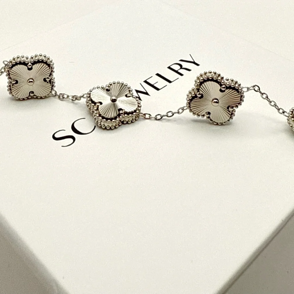 Last 1🔥Silver Color Clover Bracelet 5 Motifs Double Layered